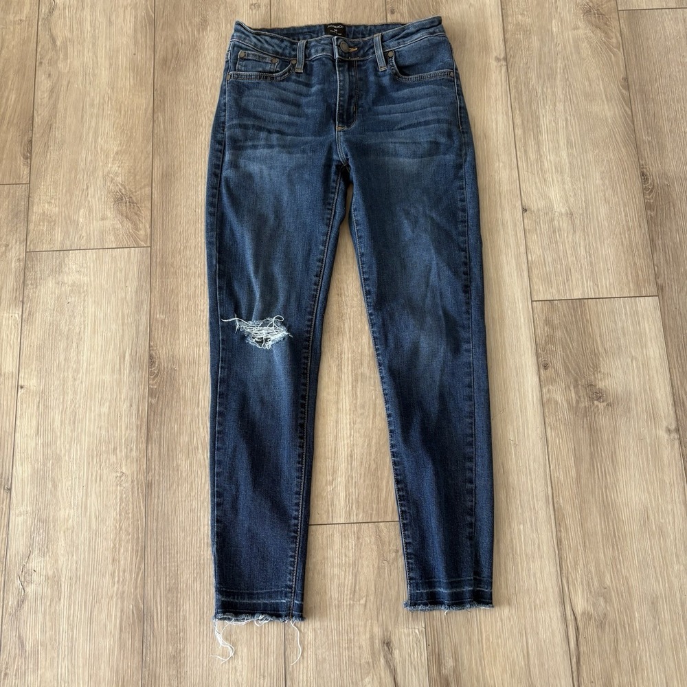 Just Black Women's Mid Rise Skinny Jeans Sz 26 Medium‎ Blue Wash Raw Hem Stretch